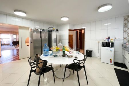Cozinha de apartamento à venda com 4 quartos, 210m² em Vila Margarida, São Bernardo do Campo