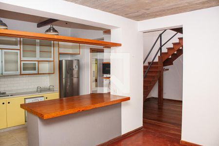 Sala de casa para alugar com 3 quartos, 180m² em Vila Romana, São Paulo