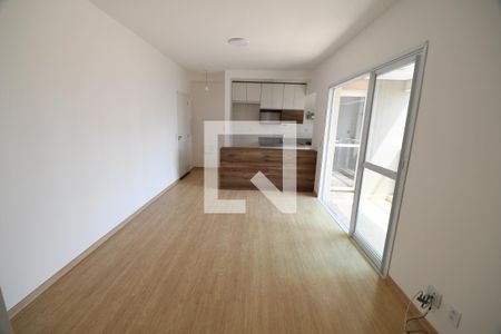 Sala de apartamento para alugar com 2 quartos, 67m² em Taquaral, Campinas