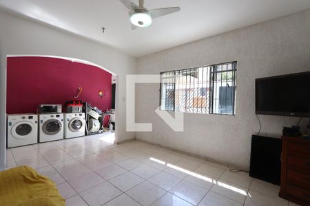 Sala de casa para alugar com 4 quartos, 167m² em Vila Mariana, São Paulo