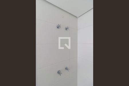 Banheiro de kitnet/studio para alugar com 0 quarto, 31m² em Jardim das Acacias, São Paulo