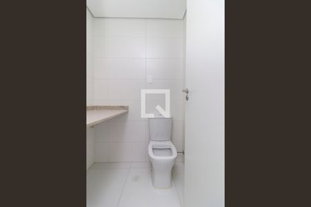 Banheiro de kitnet/studio para alugar com 0 quarto, 31m² em Jardim das Acacias, São Paulo