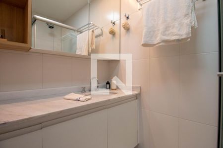 Banheiro Social de kitnet/studio para alugar com 1 quarto, 27m² em Santo Amaro, São Paulo