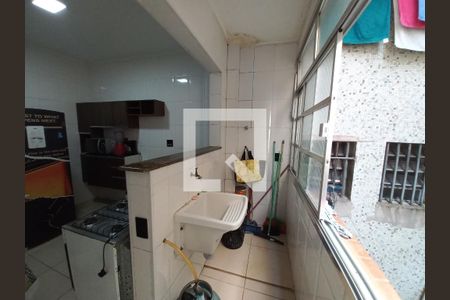 Cozinha e Área de Serviço de apartamento para alugar com 2 quartos, 64m² em Centro, São Vicente