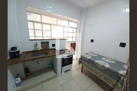 Cozinha de apartamento para alugar com 2 quartos, 64m² em Centro, São Vicente