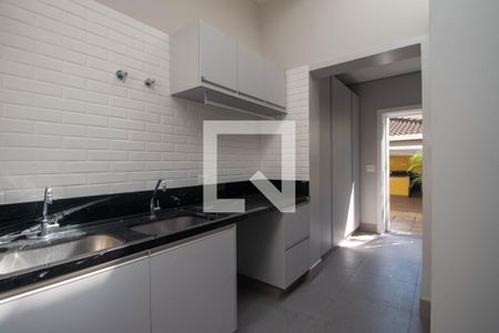 Cozinha de casa para alugar com 5 quartos, 550m² em Chácara Monte Alegre, São Paulo