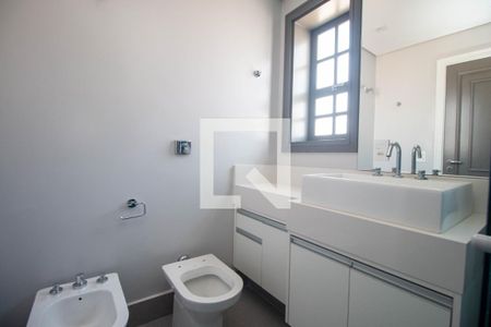 Banheiro 1 de casa para alugar com 5 quartos, 550m² em Chácara Monte Alegre, São Paulo