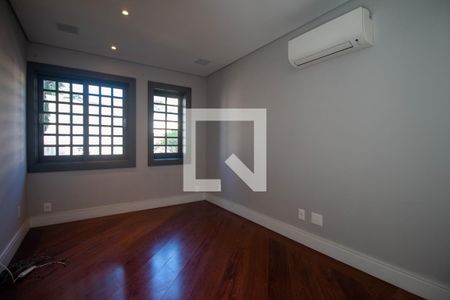 Quarto de casa para alugar com 5 quartos, 550m² em Chácara Monte Alegre, São Paulo