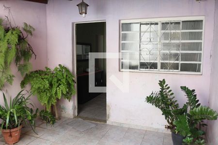 Área Externa de casa à venda com 3 quartos, 300m² em Riacho das Pedras, Contagem