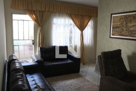 Sala de casa à venda com 3 quartos, 300m² em Riacho das Pedras, Contagem