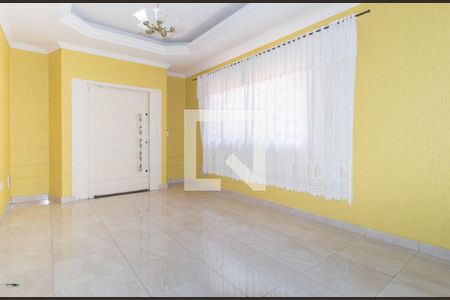 Sala de casa para alugar com 3 quartos, 180m² em Vila Claudia, São Paulo