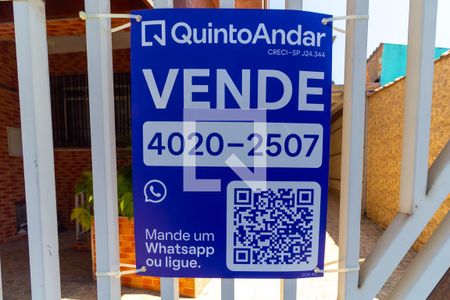 Placa de casa à venda com 3 quartos, 319m² em Vila Paulo Silas, São Paulo
