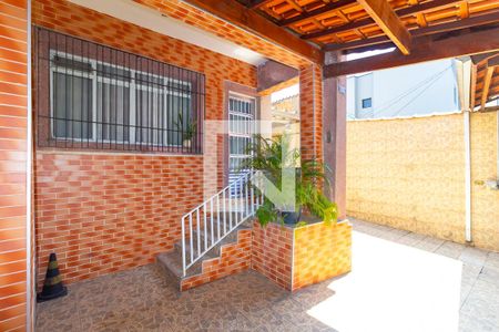 Entrada de casa à venda com 3 quartos, 319m² em Vila Paulo Silas, São Paulo