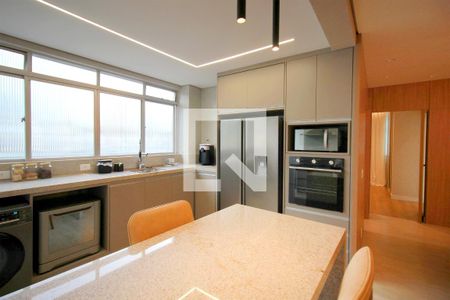 Cozinha de apartamento à venda com 3 quartos, 186m² em Lourdes, Belo Horizonte