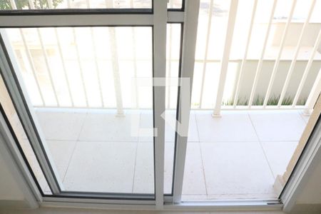 Varanda da Sala de apartamento para alugar com 1 quarto, 28m² em Parque Industrial Tomas Edson, São Paulo