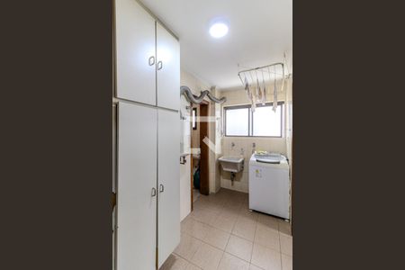 Área de Serviço de apartamento para alugar com 3 quartos, 160m² em Higienópolis, São Paulo