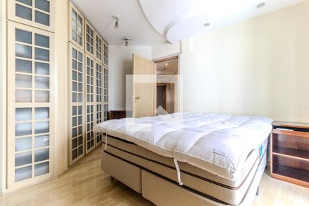 Suíte 2 de apartamento para alugar com 3 quartos, 160m² em Higienópolis, São Paulo