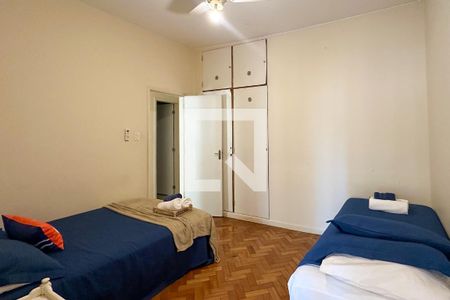 Quarto 01 de apartamento à venda com 3 quartos, 165m² em Copacabana, Rio de Janeiro