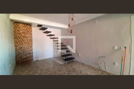 Sala de casa para alugar com 3 quartos, 180m² em Veloso, Osasco