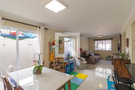 Sala de casa de condomínio à venda com 3 quartos, 136m² em Parque Xangrilá, Campinas