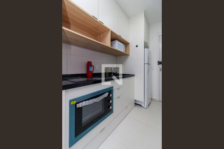Cozinha de apartamento para alugar com 1 quarto, 27m² em Campo Belo, São Paulo