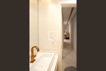 Banheiro de apartamento à venda com 2 quartos, 45m² em Piraporinha, Diadema