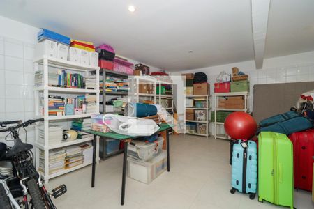 Deposito de casa de condomínio à venda com 5 quartos, 578m² em Vila Progredior, São Paulo