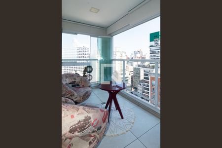 Varanda de kitnet/studio para alugar com 1 quarto, 35m² em Consolação, São Paulo