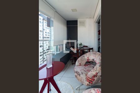 Varanda de kitnet/studio para alugar com 1 quarto, 35m² em Consolação, São Paulo