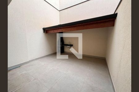 Casa à venda com 3 quartos, 200m² em Jardim Santa Mena, Guarulhos