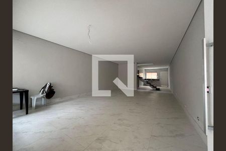 Casa à venda com 3 quartos, 200m² em Jardim Santa Mena, Guarulhos