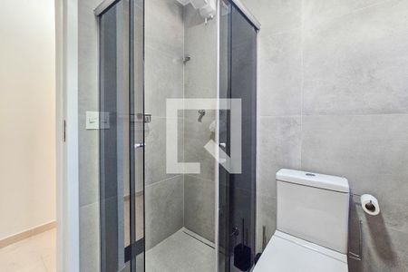 Banheiro da suíte de apartamento para alugar com 2 quartos, 1m² em Balneario Cidade Atlantica, Guarujá