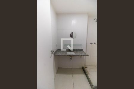 Banheiro de kitnet/studio à venda com 1 quarto, 39m² em Ingá, Niterói