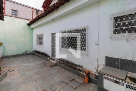 Quintal de casa à venda com 3 quartos, 170m² em Universitário, Belo Horizonte