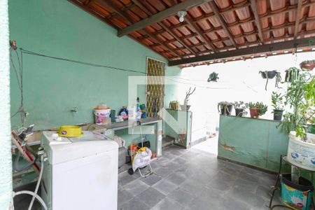 Área de serviço de casa à venda com 3 quartos, 170m² em Universitário, Belo Horizonte