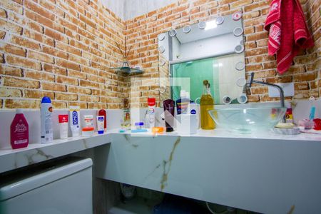 Banheiro do quarto 1 de casa para alugar com 3 quartos, 160m² em Parque Gerassi, Santo André