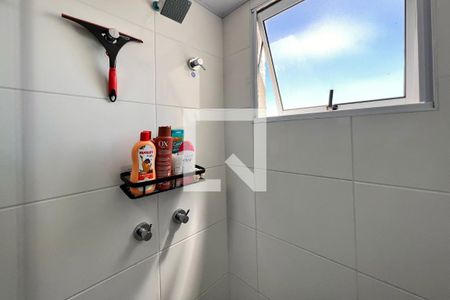 Banheiro  de apartamento para alugar com 2 quartos, 43m² em Villa Garden, Campinas