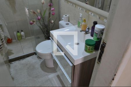 Banheiro de casa de condomínio à venda com 2 quartos, 78m² em Pechincha, Rio de Janeiro