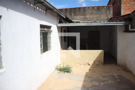 Quintal de casa à venda com 3 quartos, 100m² em Riacho das Pedras, Contagem