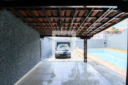 Garagem de casa à venda com 2 quartos, 360m² em Alípio de Melo, Belo Horizonte