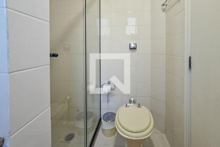 Banheiro da Suíte de apartamento para alugar com 2 quartos, 240m² em Jardim Santa Genoveva, Guarujá