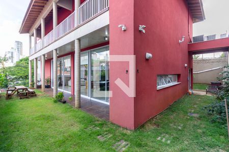 Quintal de casa à venda com 3 quartos, 492m² em Sumarezinho, São Paulo