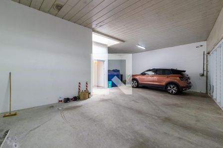 Garagem de casa à venda com 3 quartos, 492m² em Sumarezinho, São Paulo