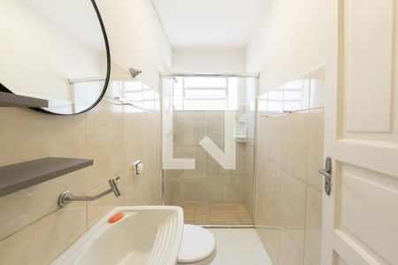 Banheiro de kitnet/studio para alugar com 1 quarto, 30m² em Bela Vista, São Paulo