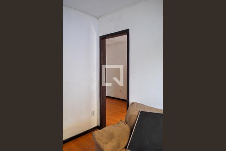 Casa 2 - Sala de casa à venda com 4 quartos, 90m² em Vila Nova, Porto Alegre
