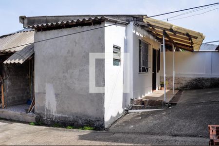 Acesso a Casa 2 de casa à venda com 4 quartos, 90m² em Vila Nova, Porto Alegre