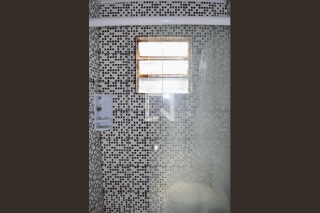 Casa 2 - Banheiro de casa à venda com 4 quartos, 90m² em Vila Nova, Porto Alegre