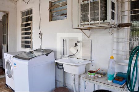 Área de Serviço de casa à venda com 4 quartos, 90m² em Vila Nova, Porto Alegre