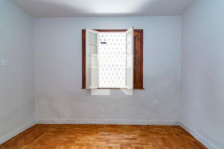 Sala de casa para alugar com 3 quartos, 250m² em Carlos Prates, Belo Horizonte