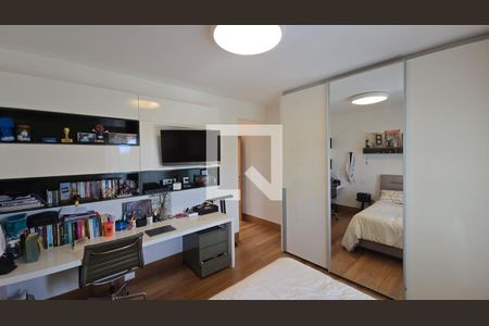 Casa à venda com 5 quartos, 640m² em Bosque da Ribeira, Nova Lima